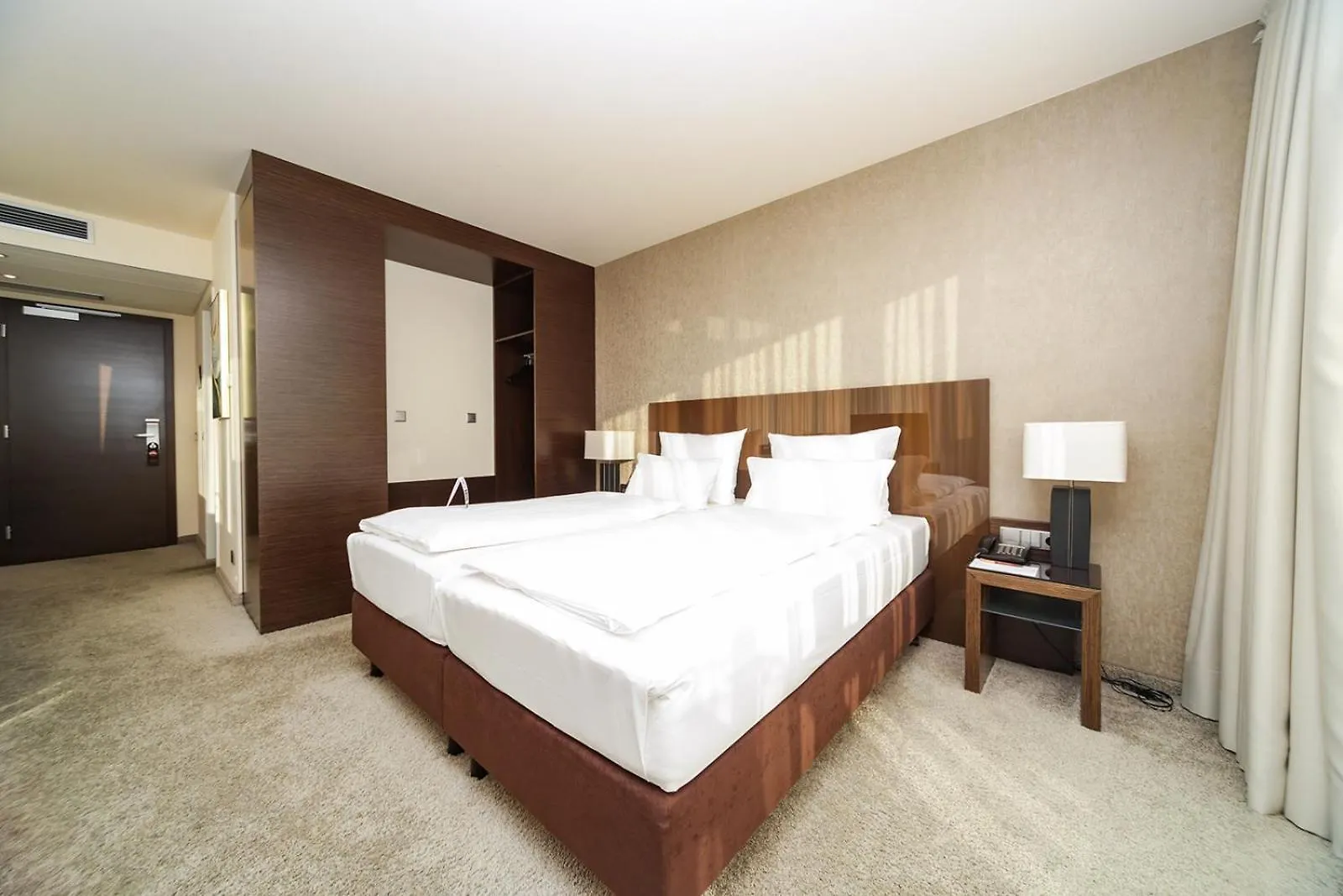 L'Arrivee Hotel & Spa Дортмунд